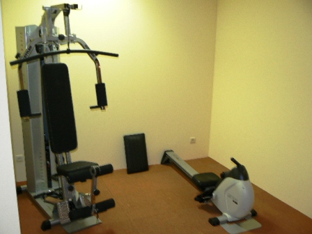 Fitness toestellen basic en roeier